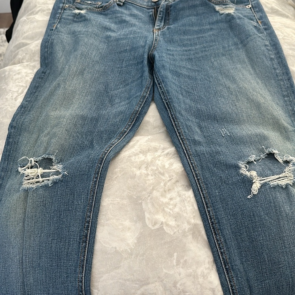 Rag & Bone Slouchy Dash Skinny distressed Denim In Wembly Jeans